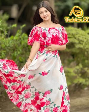 Stylish queen paetty gown
